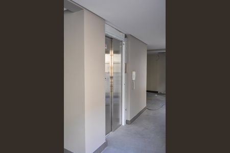 Apartamento à venda com 44m², 1 quarto e 1 vaga Apartamento à venda com 44m², 1 quarto e 1 vagaÁrea de Serviço