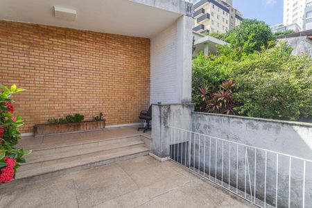 Casa à venda com 206m², 5 quartos e 1 vagaEntrada Principal