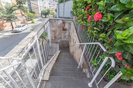 Casa à venda com 206m², 5 quartos e 1 vagaEntrada Principal