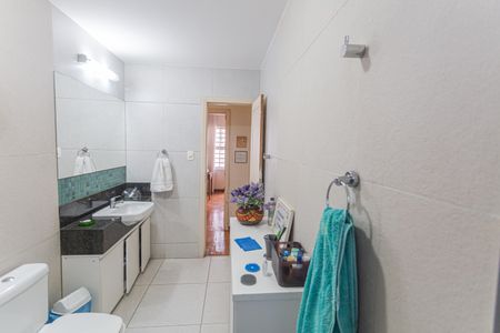 Casa à venda com 206m², 5 quartos e 1 vagaBanheiro Social