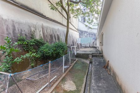 Casa à venda com 206m², 5 quartos e 1 vagaQuintal