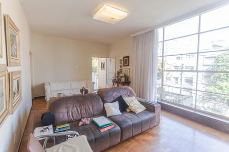 Casa à venda com 206m², 5 quartos e 1 vagaSala