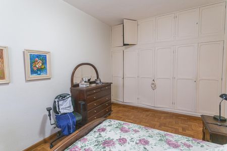 Casa à venda com 206m², 5 quartos e 1 vagaSuíte