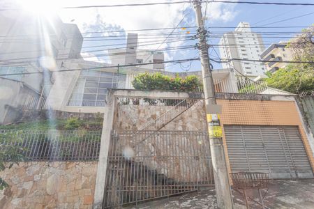 Casa à venda com 206m², 5 quartos e 1 vagaFachada