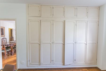 Casa à venda com 206m², 5 quartos e 1 vagaQuarto 1