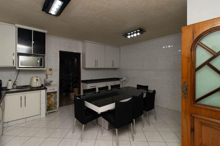 Casa à venda com 440m², 3 quartos e 5 vagas Casa à venda com 440m², 3 quartos e 5 vagasCozinha