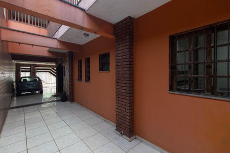 Casa à venda com 440m², 3 quartos e 5 vagas Casa à venda com 440m², 3 quartos e 5 vagasCorredor externo