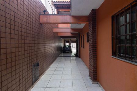 Casa à venda com 440m², 3 quartos e 5 vagas Casa à venda com 440m², 3 quartos e 5 vagasCorredor externo