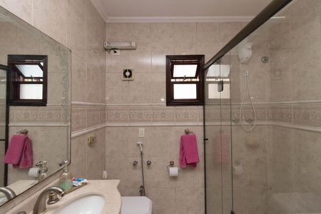 Casa à venda com 440m², 3 quartos e 5 vagas Casa à venda com 440m², 3 quartos e 5 vagasBanheiro Social