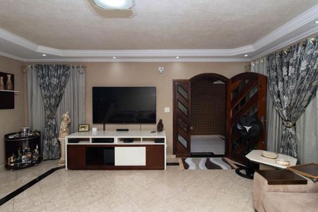 Casa à venda com 440m², 3 quartos e 5 vagas Casa à venda com 440m², 3 quartos e 5 vagasSala