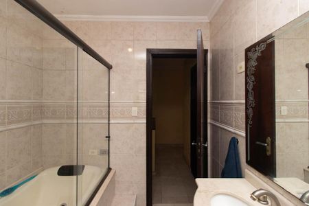 Casa à venda com 440m², 3 quartos e 5 vagas Casa à venda com 440m², 3 quartos e 5 vagasBanheiro Social