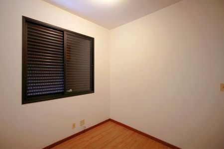 Apartamento à venda com 120m², 4 quartos e 2 vagasQuarto 3