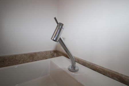 Apartamento à venda com 74m², 2 quartos e 2 vagasBanheiro da Suíte 2