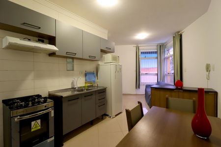 Casa para alugar com 72m², 2 quartos e 1 vagaCozinha