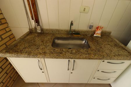 Casa para alugar com 72m², 2 quartos e 1 vagaÁrea Comum - Churrasqueira - Pia