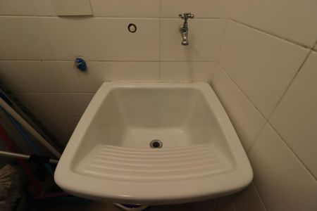 Casa para alugar com 72m², 2 quartos e 1 vagaÁrea de Serviço - Tanque