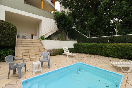 Casa para alugar com 72m², 2 quartos e 1 vagaÁrea Comum - Piscina