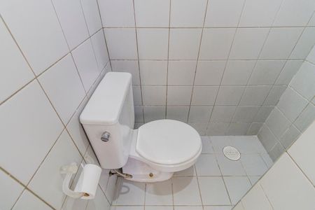 Apartamento para alugar com 100m², 2 quartos e 2 vagas Apartamento para alugar com 100m², 2 quartos e 2 vagasBanheiro de Serviço