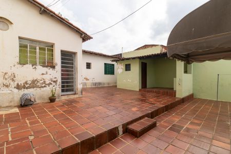 Casa à venda com 174m², 3 quartos e 3 vagas Casa à venda com 174m², 3 quartos e 3 vagasQuintal