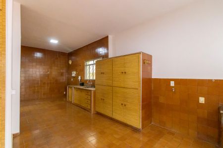 Casa à venda com 174m², 3 quartos e 3 vagas Casa à venda com 174m², 3 quartos e 3 vagasCozinha
