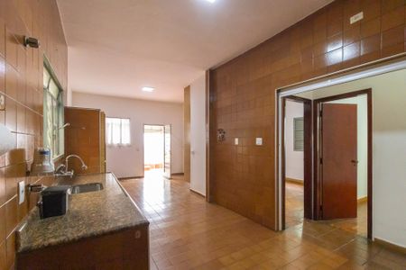 Casa à venda com 174m², 3 quartos e 3 vagas Casa à venda com 174m², 3 quartos e 3 vagasCozinha