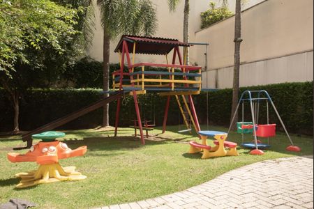 Apartamento à venda com 98m², 3 quartos e 1 vagaÁrea comum - Playground