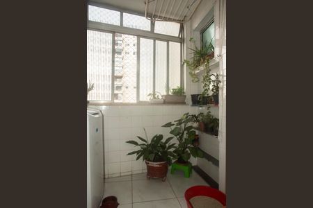 Apartamento à venda com 98m², 3 quartos e 1 vagaÁrea de Serviço