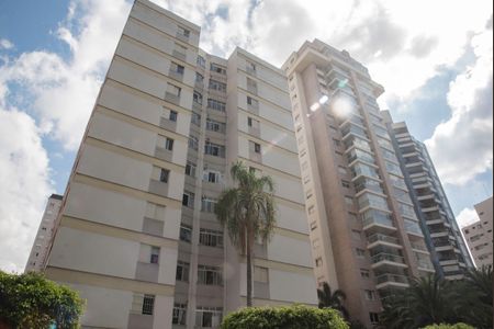Apartamento à venda com 98m², 3 quartos e 1 vagaFachada