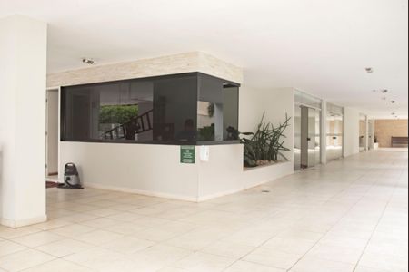 Apartamento à venda com 98m², 3 quartos e 1 vagaHall de entrada/Portaria