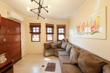 Casa à venda com 140m², 3 quartos e 3 vagasSala