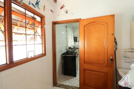 Casa à venda com 140m², 3 quartos e 3 vagasCozinha e Área de Serviço