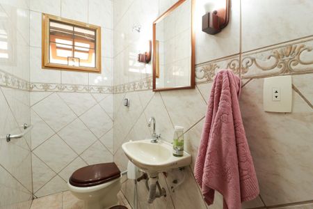 Casa à venda com 140m², 3 quartos e 3 vagasLavabo