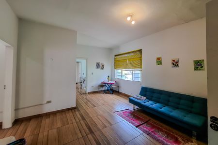 Casa à venda com 155m², 4 quartos e 1 vaga Casa à venda com 155m², 4 quartos e 1 vagaSala