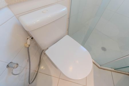 Apartamento à venda com 90m², 2 quartos e 2 vagas Apartamento à venda com 90m², 2 quartos e 2 vagasBanheiro da Suíte 1