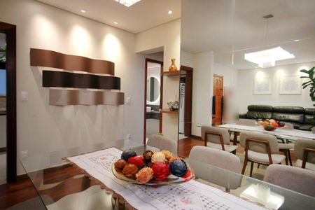 Apartamento à venda com 140m², 3 quartos e 2 vagasSala