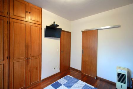Apartamento à venda com 140m², 3 quartos e 2 vagasSuíte