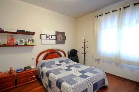 Apartamento à venda com 140m², 3 quartos e 2 vagasSuíte