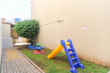 Casa de condomínio à venda com 68m², 2 quartos e 1 vaga Casa de condomínio à venda com 68m², 2 quartos e 1 vagaÁrea comum - Playground
