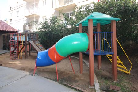 Apartamento à venda com 71m², 3 quartos e 1 vaga Apartamento à venda com 71m², 3 quartos e 1 vagaÁrea comum - Playground