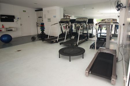 Apartamento à venda com 71m², 3 quartos e 1 vaga Apartamento à venda com 71m², 3 quartos e 1 vagaÁrea comum - Academia