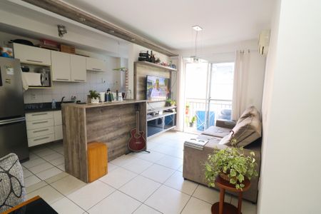 Apartamento à venda com 71m², 3 quartos e 1 vaga Apartamento à venda com 71m², 3 quartos e 1 vagaSala