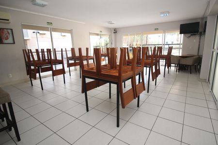 Apartamento à venda com 71m², 3 quartos e 1 vaga Apartamento à venda com 71m², 3 quartos e 1 vagaÁrea comum - Salão de festas