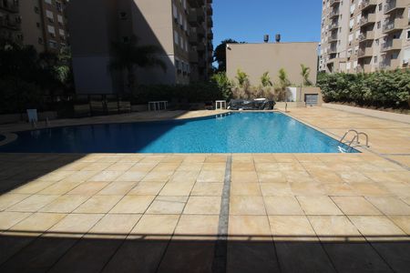 Apartamento à venda com 71m², 3 quartos e 1 vaga Apartamento à venda com 71m², 3 quartos e 1 vagaÁrea comum - Piscina
