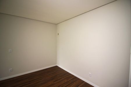 Casa de condomínio à venda com 209m², 3 quartos e 2 vagas Casa de condomínio à venda com 209m², 3 quartos e 2 vagasCloset da suíte 1