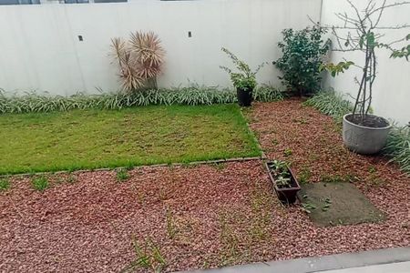 Casa de condomínio à venda com 209m², 3 quartos e 2 vagas Casa de condomínio à venda com 209m², 3 quartos e 2 vagasVista da Sala