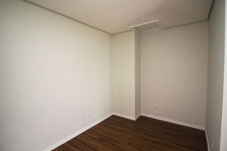 Casa de condomínio à venda com 209m², 3 quartos e 2 vagas Casa de condomínio à venda com 209m², 3 quartos e 2 vagasCloset da suíte 1