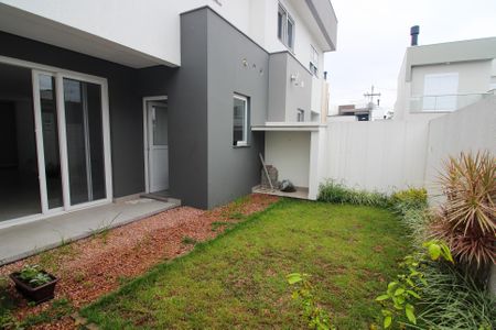 Casa de condomínio à venda com 209m², 3 quartos e 2 vagas Casa de condomínio à venda com 209m², 3 quartos e 2 vagasQuintal