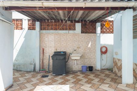 Casa à venda com 102m², 2 quartos e 2 vagas Casa à venda com 102m², 2 quartos e 2 vagasÁrea de Serviço