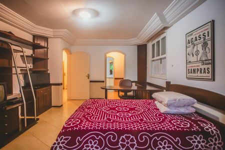 Casa à venda com 500m², 4 quartos e 5 vagas Casa à venda com 500m², 4 quartos e 5 vagasSuíte 2