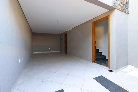 Casa à venda com 100m², 2 quartos e 2 vagasGaragem